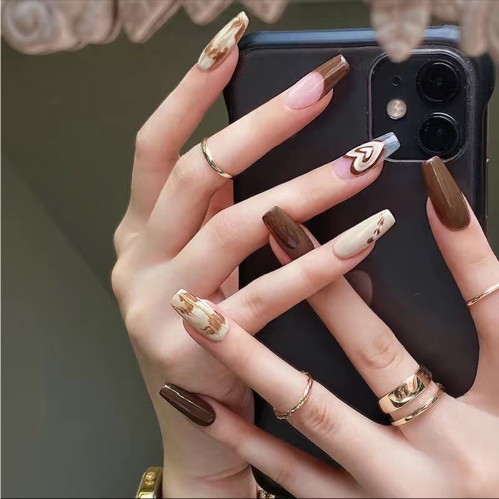 Lovely Mocha - Nail Junkie - full artificial nail set